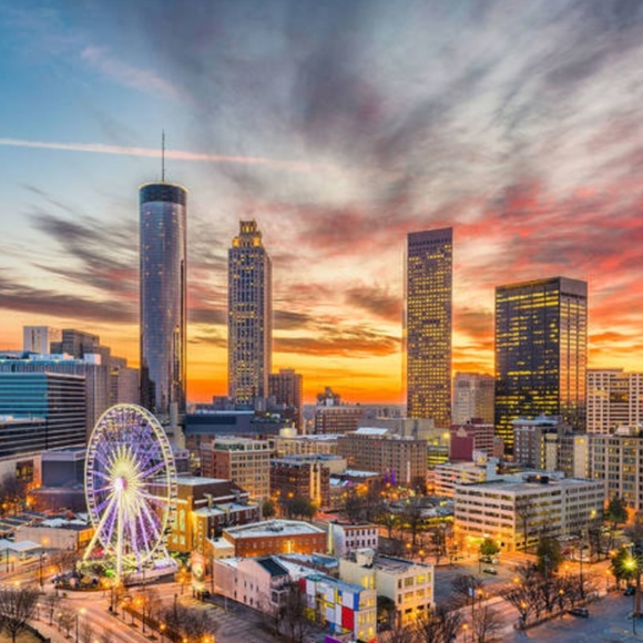 About me + my closet ❤️ - Picture 4 of 4